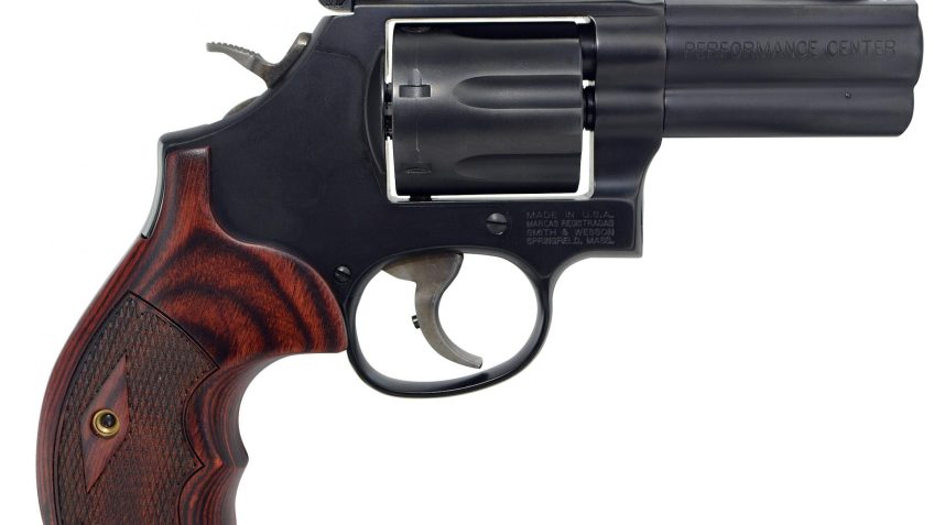 SMITH & WESSON 586 L-COMP PERFORMANCE CENTER