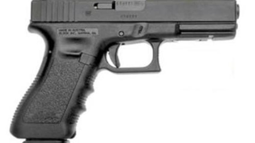 Glock 22 40 S&W 4.49in Black Pistol – 10+1 Rounds