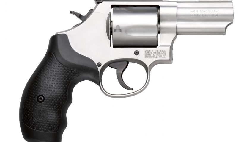 SMITH & WESSON 69 COMBAT MAGNUM