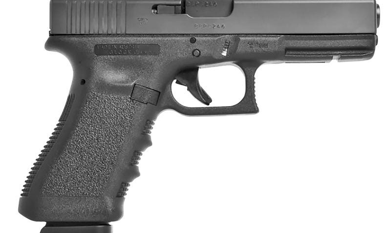 Glock 17 9mm 4.49" Barrel 17-Rounds Night Sights