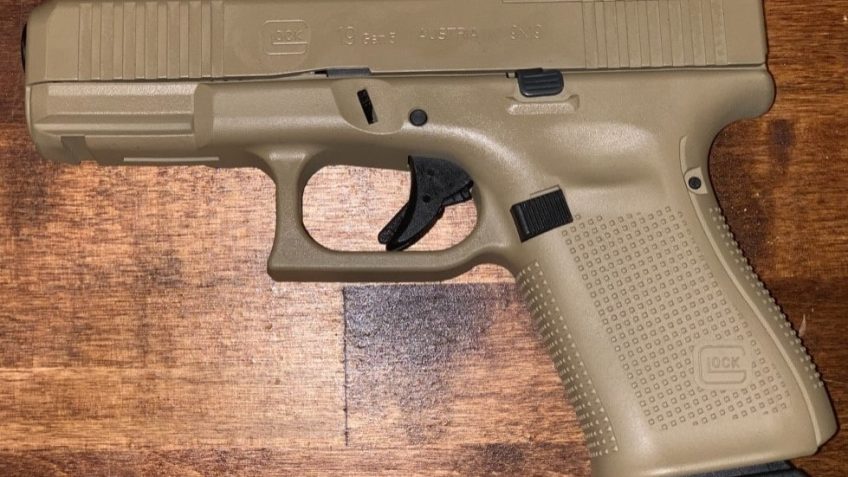 Glock 19 Gen 5 MOS Flat Dark Earth 9mm 4.02" Barrel 15-Rounds 3 Mags