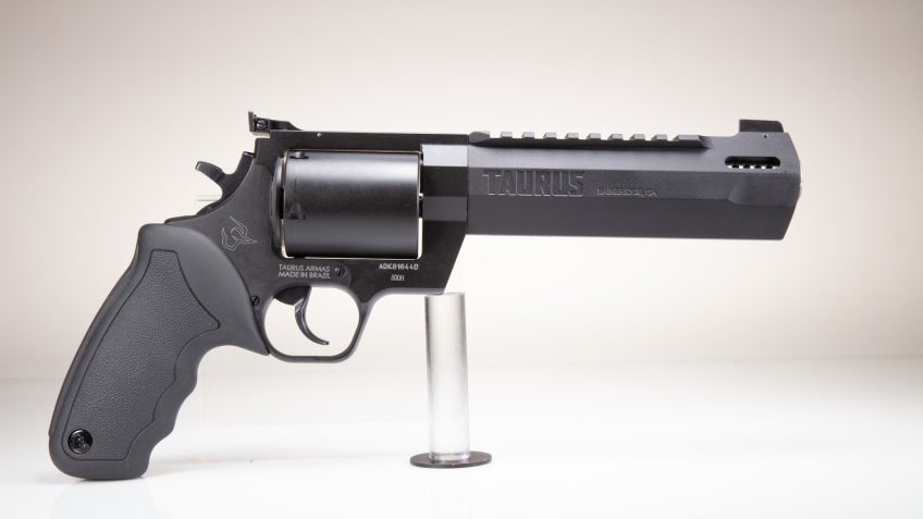 TAURUS RAGING HUNTER 500