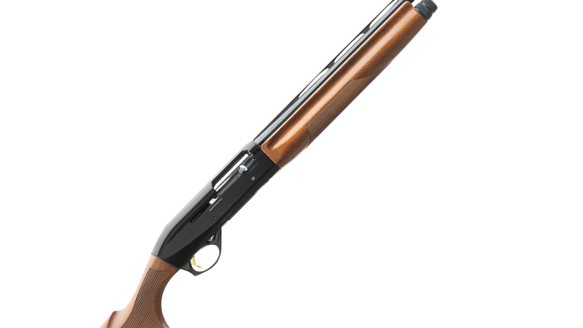 Benelli Montefeltro Short-Stock Semi-Auto Shotgun